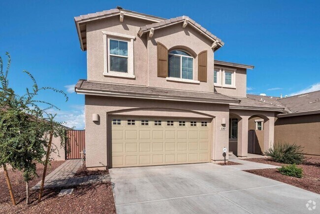 Building Photo - Spacious 5 Bedroom Home in Beautiful Chand...