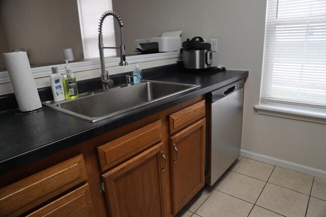 Photo - 4306 Derby Ridge Dr