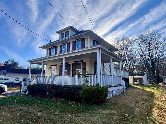 Building Photo - Freshly Renovated 8-Bedroom Home with Large Driveway – Ewing, NJ