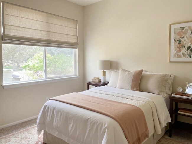 Photo - 635 Gooseberry Dr