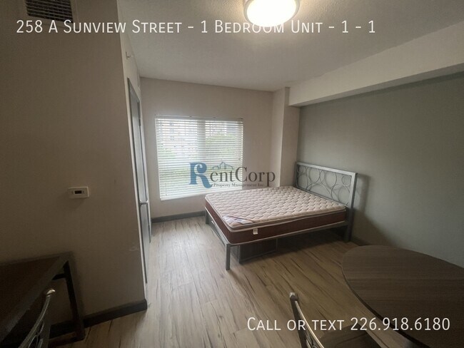 Photo - 258 Sunview St