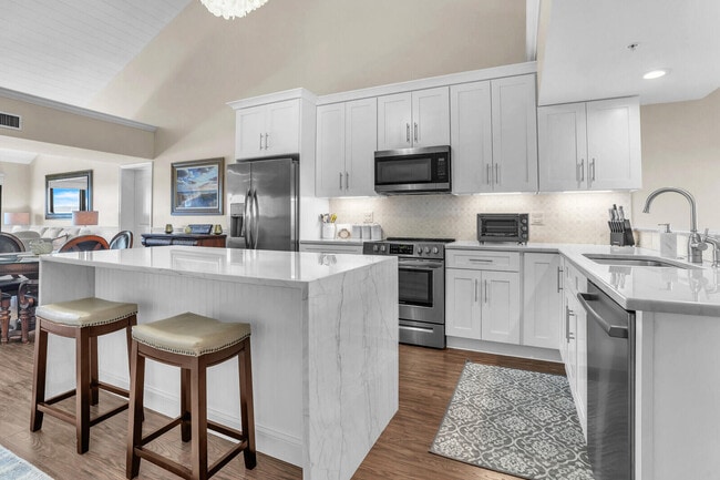 Photo - 801 Seafarer Cir Unit 505
