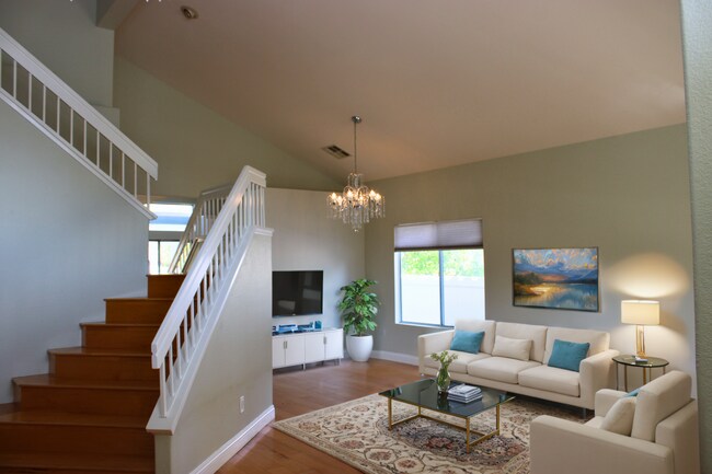 Photo - 1287 Sunglow Dr