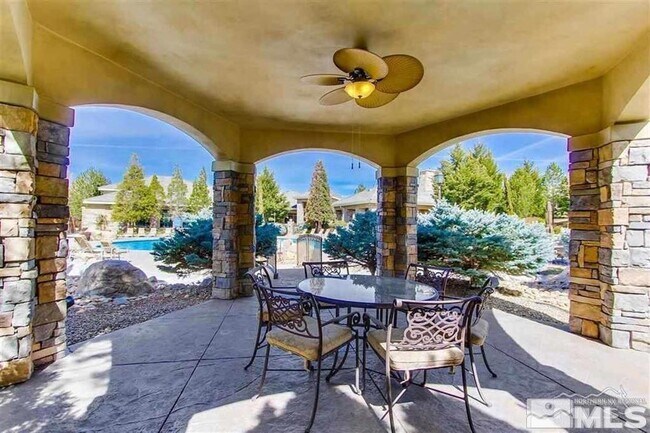 Photo - 900 S Meadows Pkwy Unidad 4822