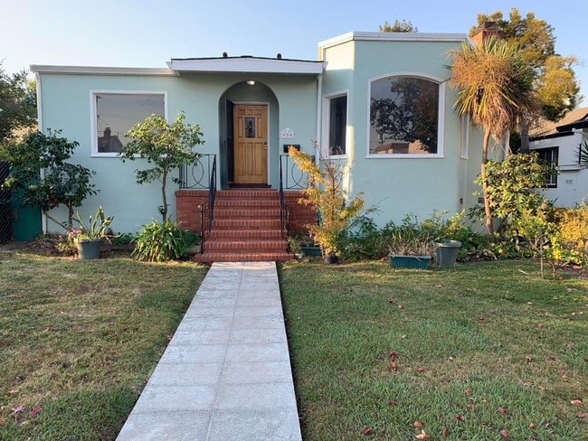 Photo - 921 Laguna Ave House
