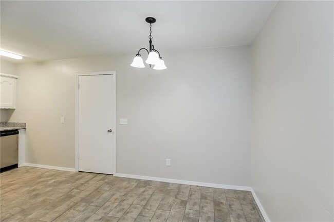 Photo - 1153 Elmhurst St