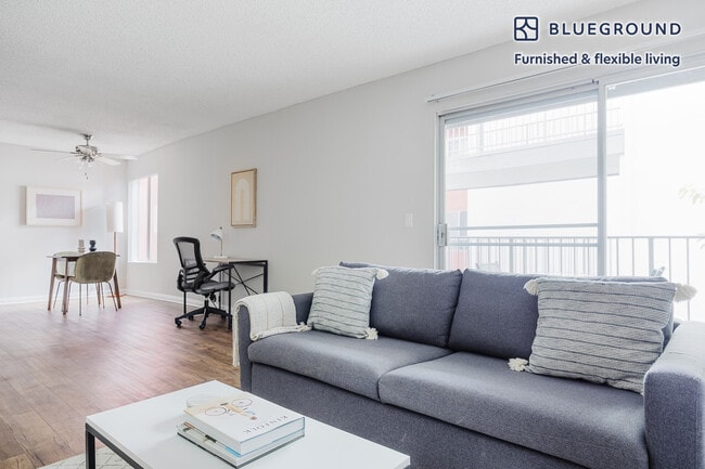 Photo - 3943 Veselich Ave Unidad SI FL2-ID1291