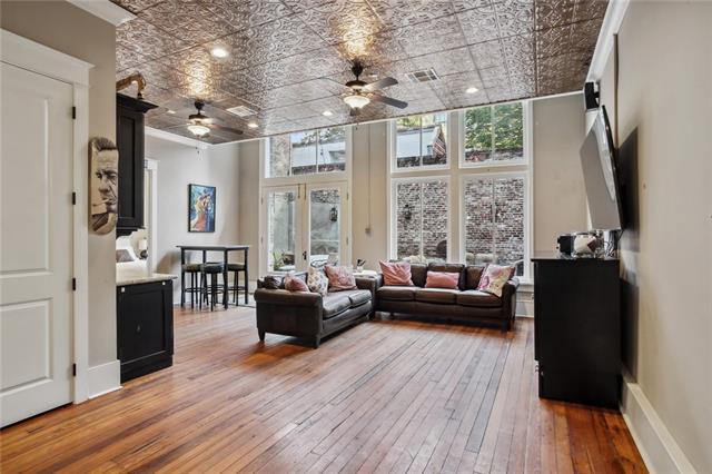 Photo - 216 Chartres St