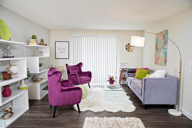 Beachwood Park Apartments and Townhomes