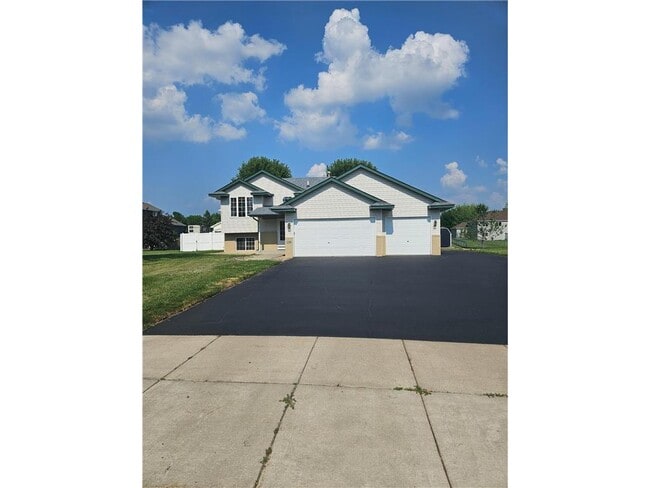 Photo - 5398 Kahler Dr NE