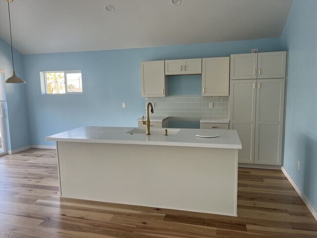 Photo - Gorgeous 3 Bedroom 2.5 Bath with views of Morro Rock