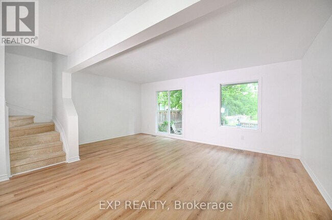 Photo - 2697 Pimlico Crescent
