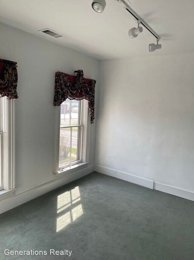 2 br, 1 bath House - 288 1/2 E. Church Street - 2 br, 1 bath House - 288 1/2 E. Church Street
