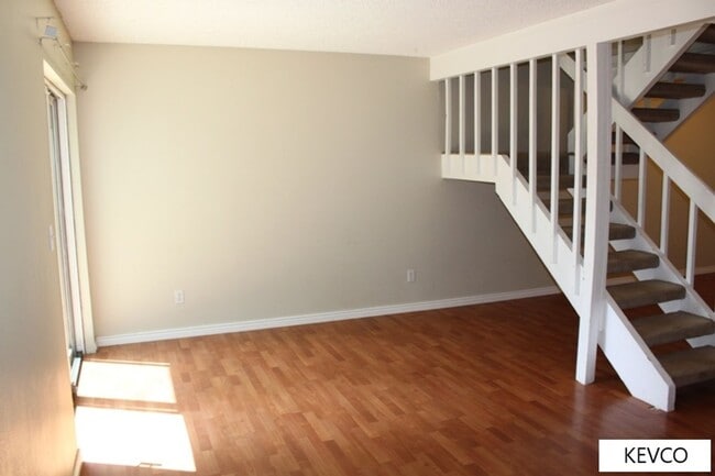 Photo - Spacious Townhouse with Plenty of Amenities!