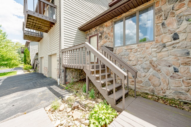 Building Photo - 607 Mariner Village Rental