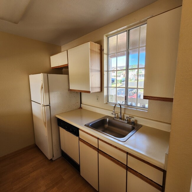 Photo - 94-100-100 Mui Pl Townhome