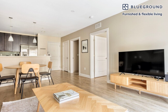 Photo - 33 Rogers St Unit FL3-ID946