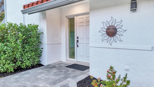 Photo - 8608 Vía Giula