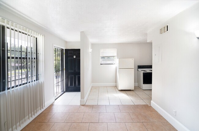 Photo - NEW JAX APTS