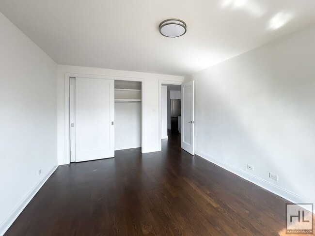 Photo - E 16 ST Unit 6P