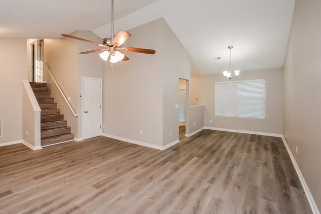 Photo - 2575 Stardust Trail