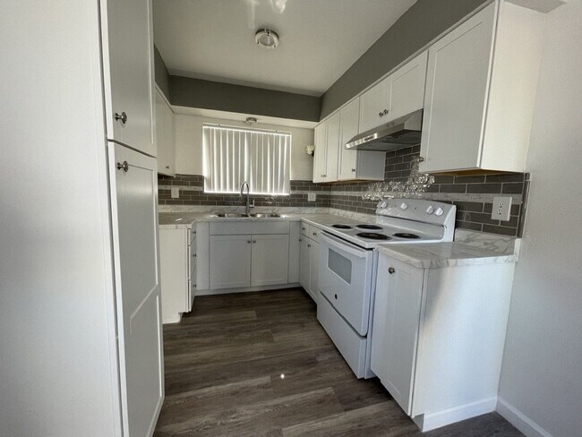 Photo - One bedroom one bath condo with garage, $1,050 rent Unidad 17