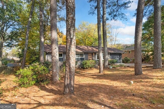 Photo - 2958 Harcourt Dr