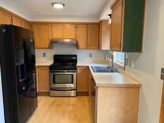 Photo - 26525 Fox Hill Dr N