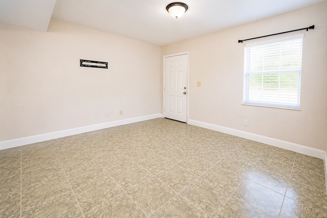 Photo - 7126 Waterside Dr Unit 7126 Waterside Dr
