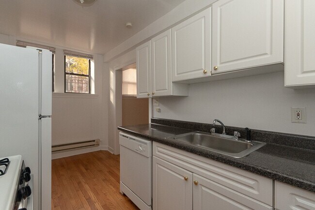 Photo - 3810 N Fremont St Unit 6H