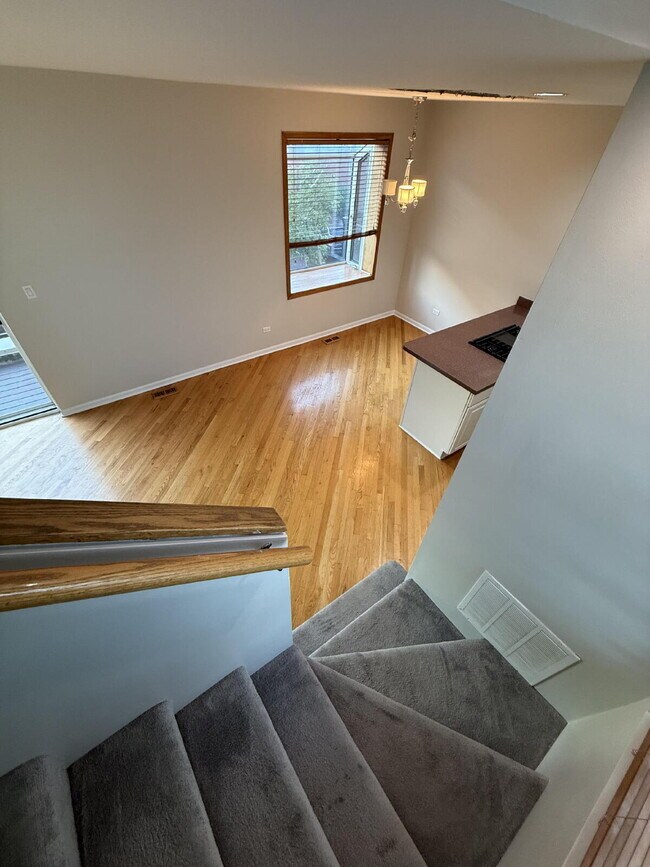 Photo - Ideally Located Lincoln Park Townhouse Unit F