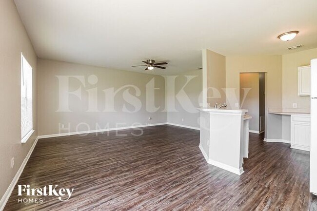 Photo - 2701 Yamada Ln