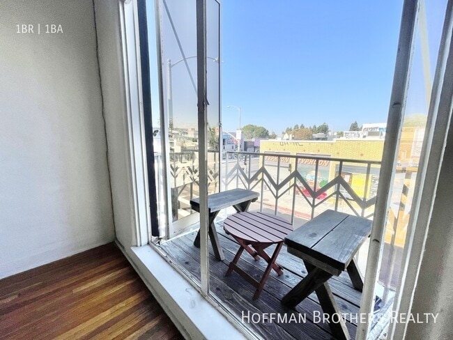 Photo - 706 N Curson Ave Unidad 3