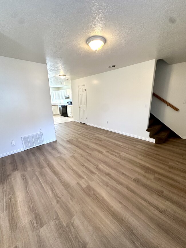 Photo - 1384 S 50 W Townhome