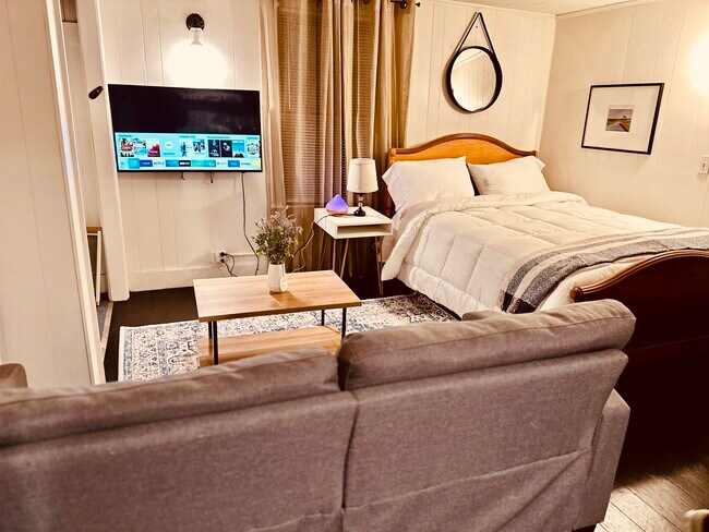 Photo - 167 Broadway