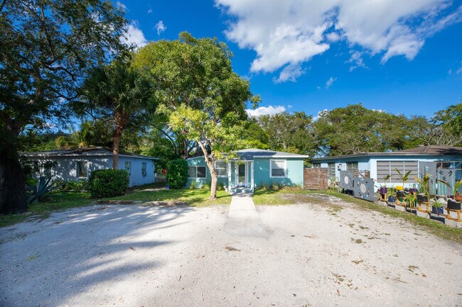 Photo - 1317 SW 31st St