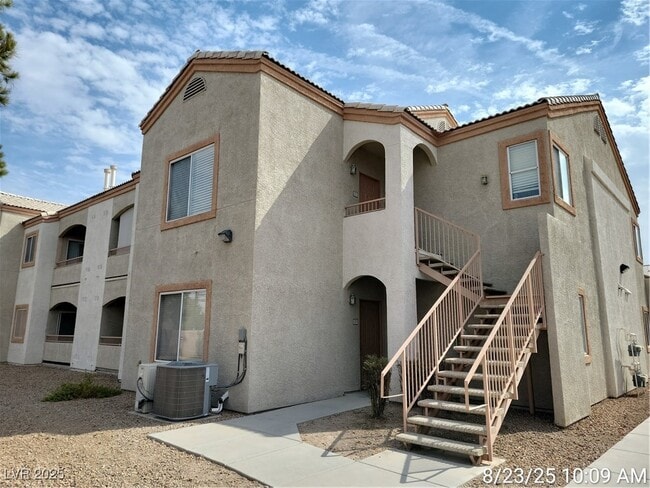 Building Photo - 4655 Gold Dust Ave Unit 107 Rental