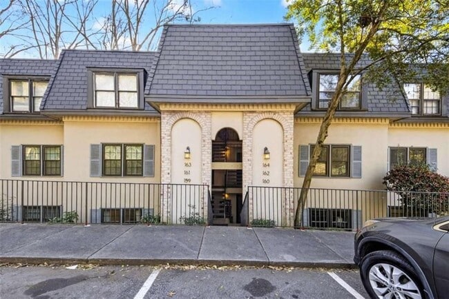 Photo - 159 Elysian Way NW