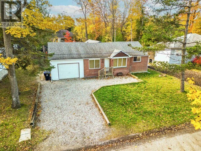 Photo - 98 33rd St N