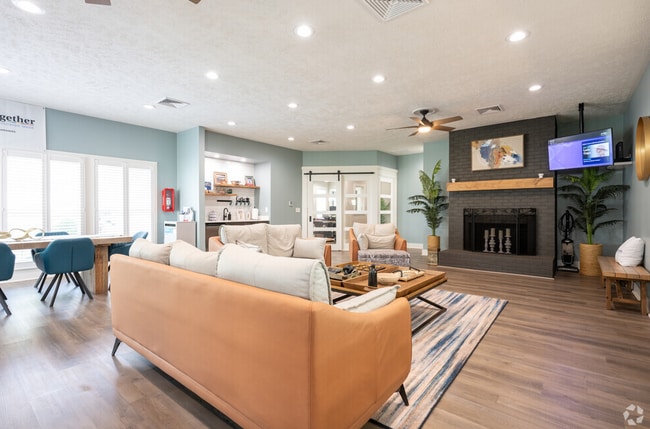 Photo - Hickory Woods