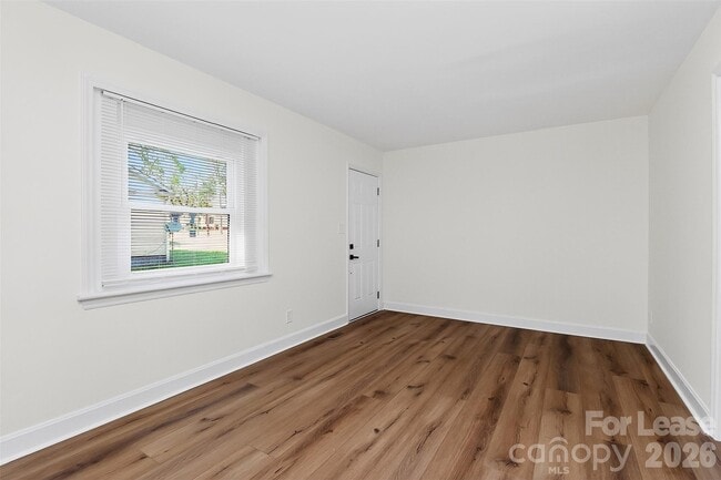 Photo - 1444 Anderson St