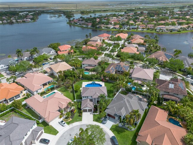 Photo - 1008 Highland Meadows Dr