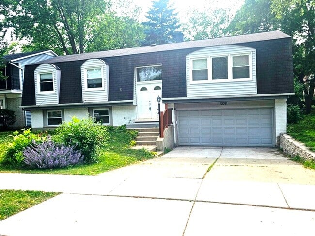 Building Photo - 1038 Cambridge Dr Rental