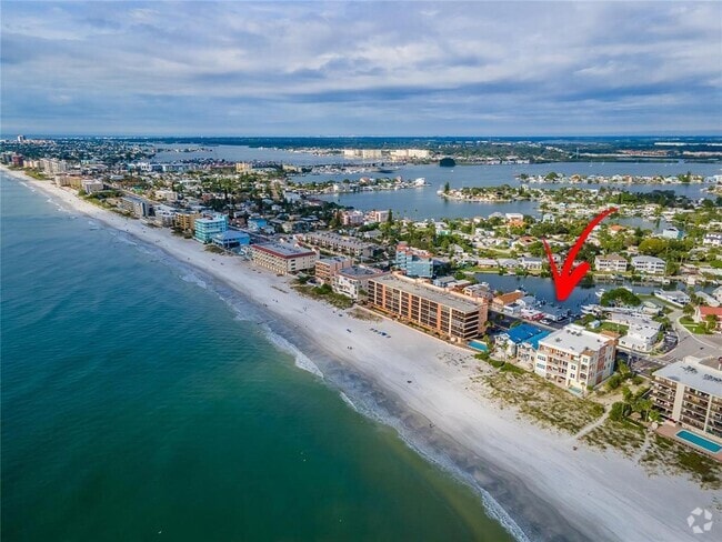 Building Photo - 13711 Gulf Blvd Unit 1 Rental