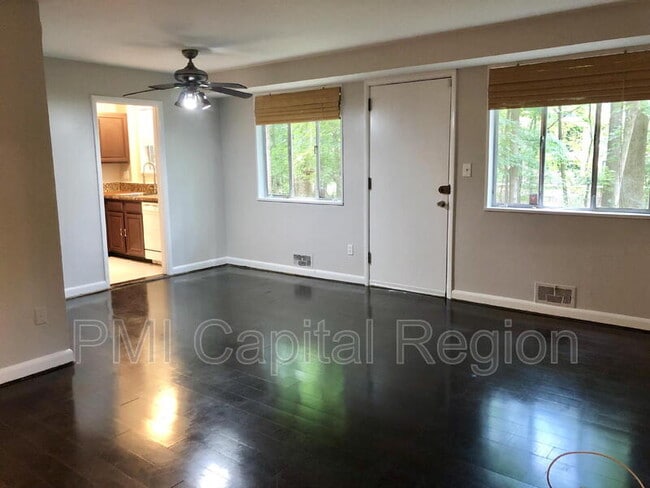 Photo - 10416 Montrose Ave Unit Apt 3