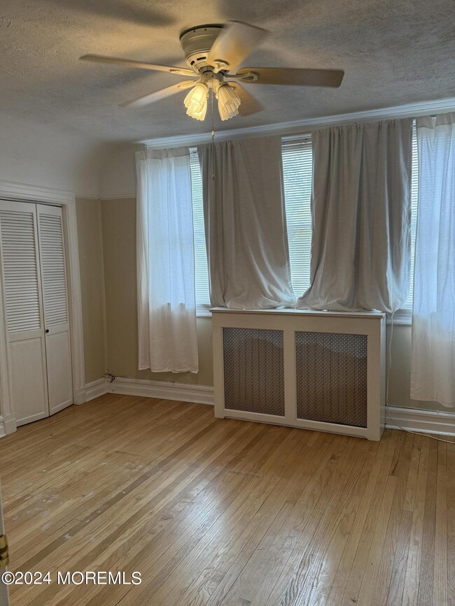 Photo - 84 McLaren St