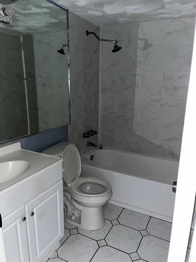 Photo - 3396 Foxcroft Rd Unit 309