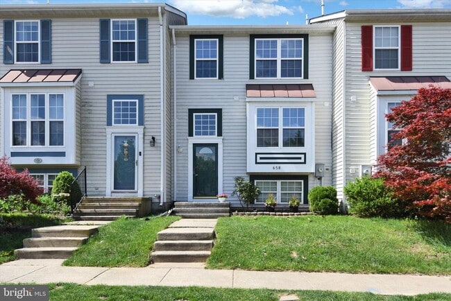 Building Photo - 658 Boxwood Dr Rental