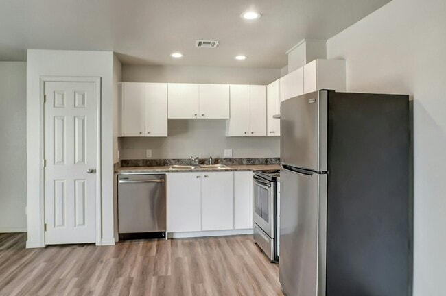 Photo - 600 Ashland Ave Unidad 2