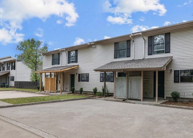 Building Photo - 1377 E Sequoyah Ct